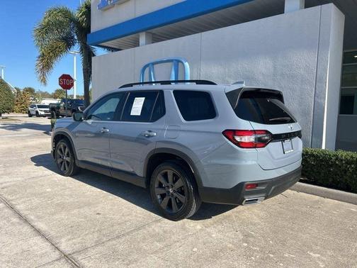 2023 Honda Pilot Sport