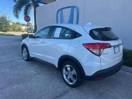 2022 Honda HR-V LX