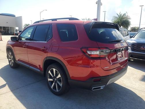 2025 Honda Pilot Touring