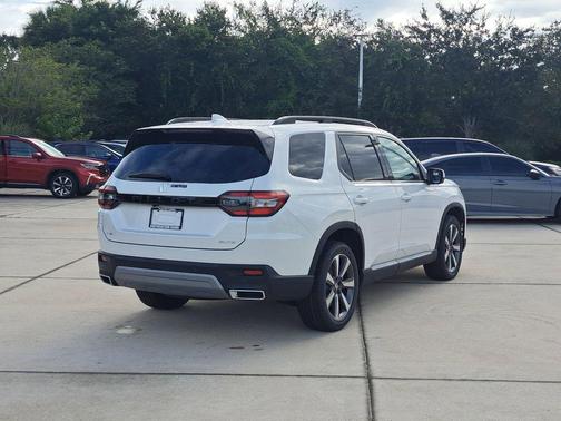 2025 Honda Pilot Elite