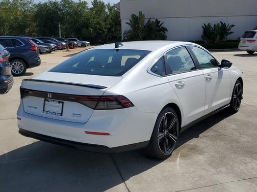 2025 Honda Accord Hybrid Sport