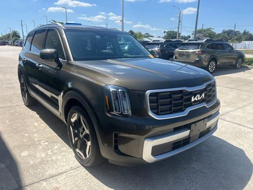 2023 Kia Telluride S