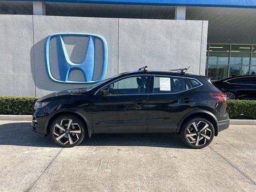 2022 Nissan Rogue Sport SL