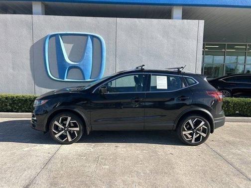 2022 Nissan Rogue Sport SL