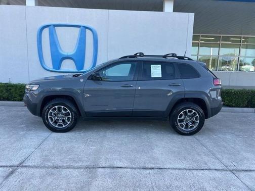 2022 Jeep Cherokee Trailhawk