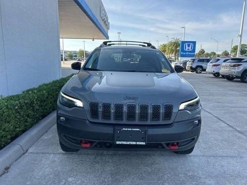 2022 Jeep Cherokee Trailhawk