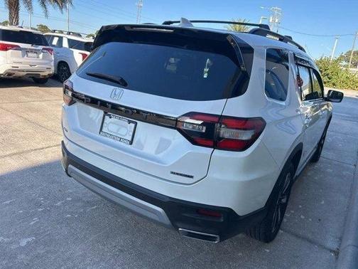 2023 Honda Pilot Touring
