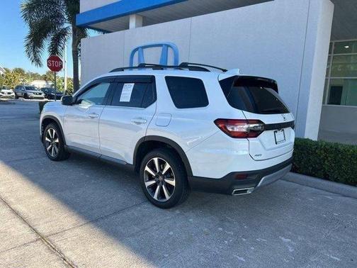 2023 Honda Pilot Touring