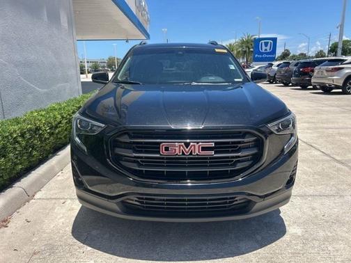 2021 GMC Terrain SLT