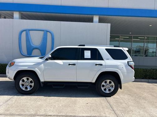 2019 Toyota 4Runner SR5