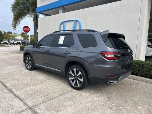 2023 Honda Pilot Touring