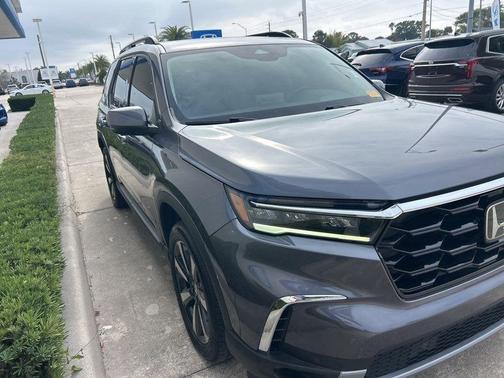 2023 Honda Pilot Touring