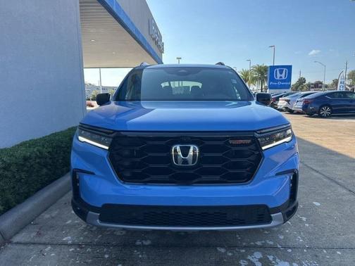 Diffused Sky Pearl 2025 Honda Pilot