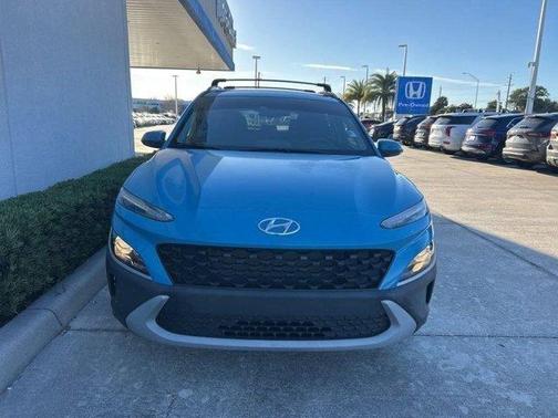 2022 Hyundai KONA SEL