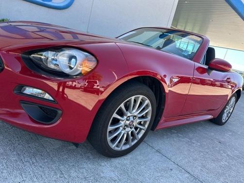 2019 FIAT 124 Spider Classica