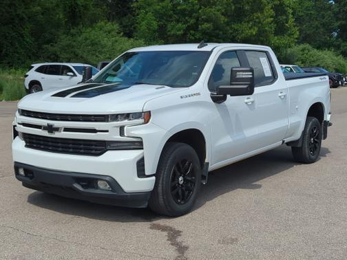 Iridescent Pearl Tricoat 2021 Chevrolet Silverado 1500 RST