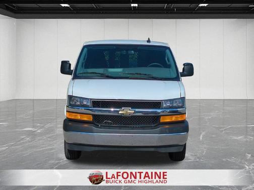 Summit White 2025 Chevrolet Express 2500 LT