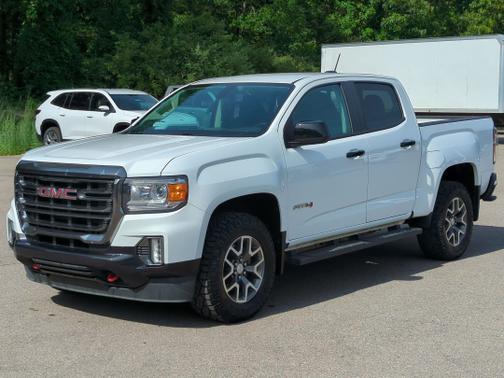 Summit White 2022 GMC Canyon AT4 - Leather
