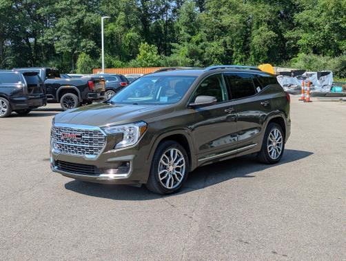 Deep Bronze Metallic 2023 GMC Terrain Denali