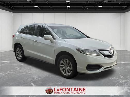 White Diamond Pearl 2017 Acura RDX w/Technology Package
