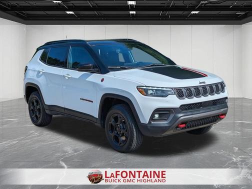 Bright White Clearcoat 2023 Jeep Compass Trailhawk 4x4