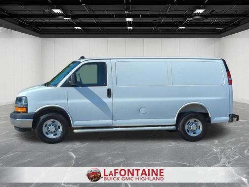 Summit White 2025 Chevrolet Express 2500 LT