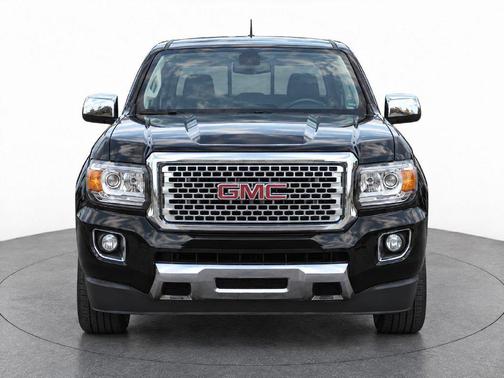 Onyx Black 2020 GMC Canyon Denali