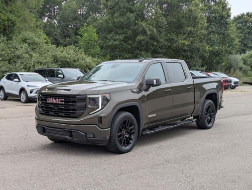 Deep Bronze Metallic 2023 GMC Sierra 1500 Elevation