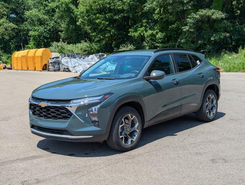 Cypress Gray 2025 Chevrolet Trax LT