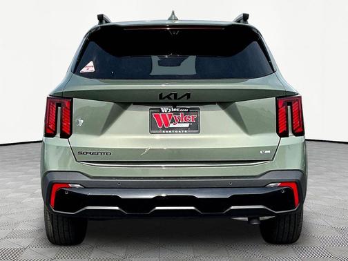 Jungle Green 2026 Kia Sorento SX
