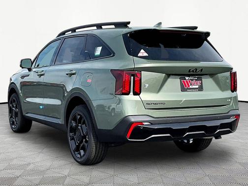 Jungle Green 2026 Kia Sorento SX