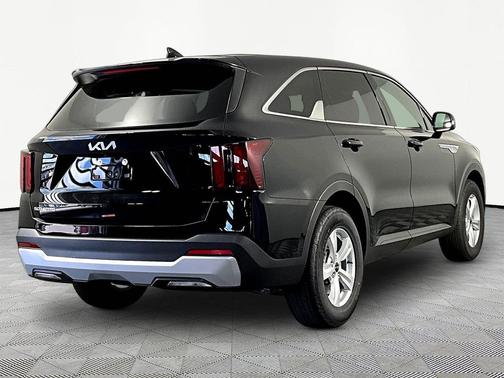 Ebony Black 2026 Kia Sorento LX