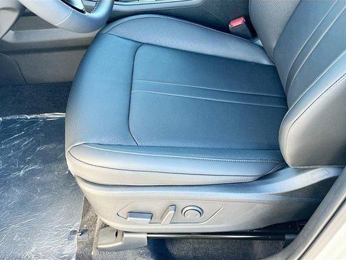 Ivory Silver 2026 Kia Sorento S