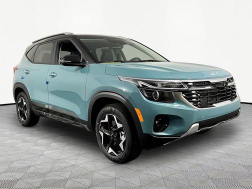 Pluton Blue/Black Roof 2026 Kia Seltos S