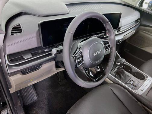 Aurora Black Pearl 2026 Kia Carnival LXS