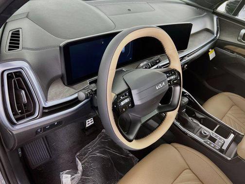 Wolf Gray 2026 Kia Sorento SX