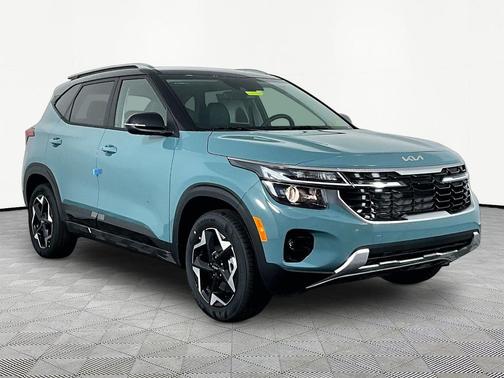 Pluton Blue/Black Roof 2026 Kia Seltos S