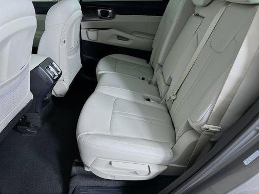 Volcanic Sand 2026 Kia Sorento Hybrid EX
