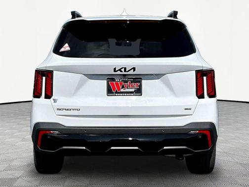 Glacial White Pearl 2026 Kia Sorento SX