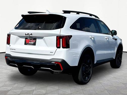 Glacial White Pearl 2026 Kia Sorento SX
