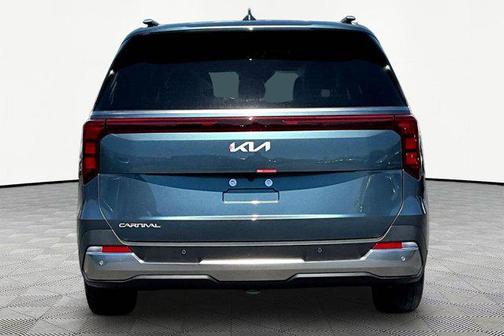 Astra Blue 2026 Kia Carnival SX