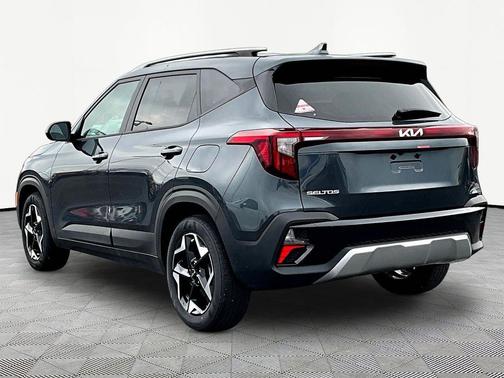 Gravity Gray 2026 Kia Seltos S
