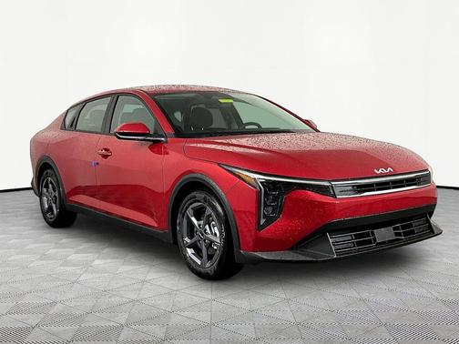 Currant Red 2026 Kia K4 LXS