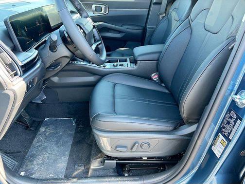 Mineral Blue 2026 Kia Sorento Plug-In Hybrid EX