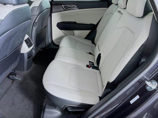 Panthera Metal Gray 2026 Kia Sportage EX