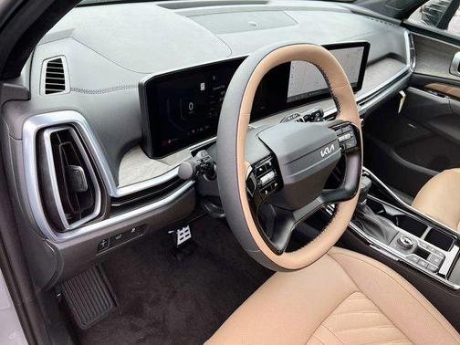 Wolf Gray 2026 Kia Sorento SX