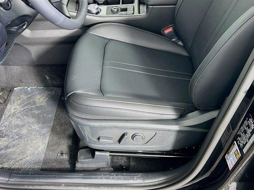 Aurora Black Pearl 2026 Kia Sorento Hybrid EX