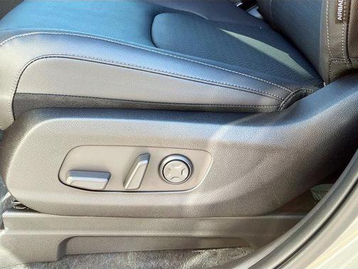 Ivory Silver 2026 Kia Carnival Hybrid SX Prestige