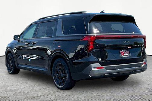 Aurora Black Pearl 2026 Kia Carnival SX