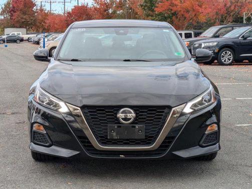 2021 Nissan Altima SR FWD